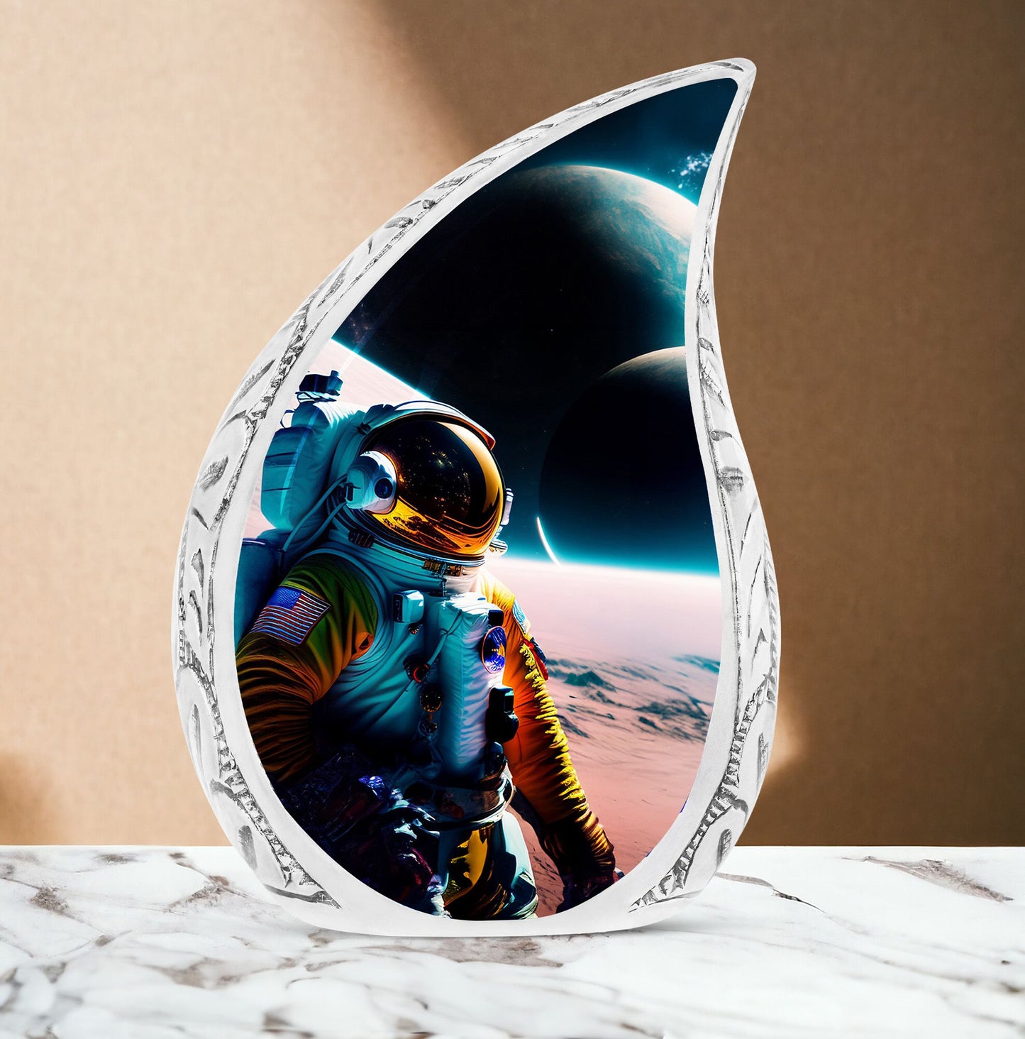 Large Urn for Ashes with Astronaut Spacesuit Design, Ideal for Funeral Decorations and Dedicated to Moms