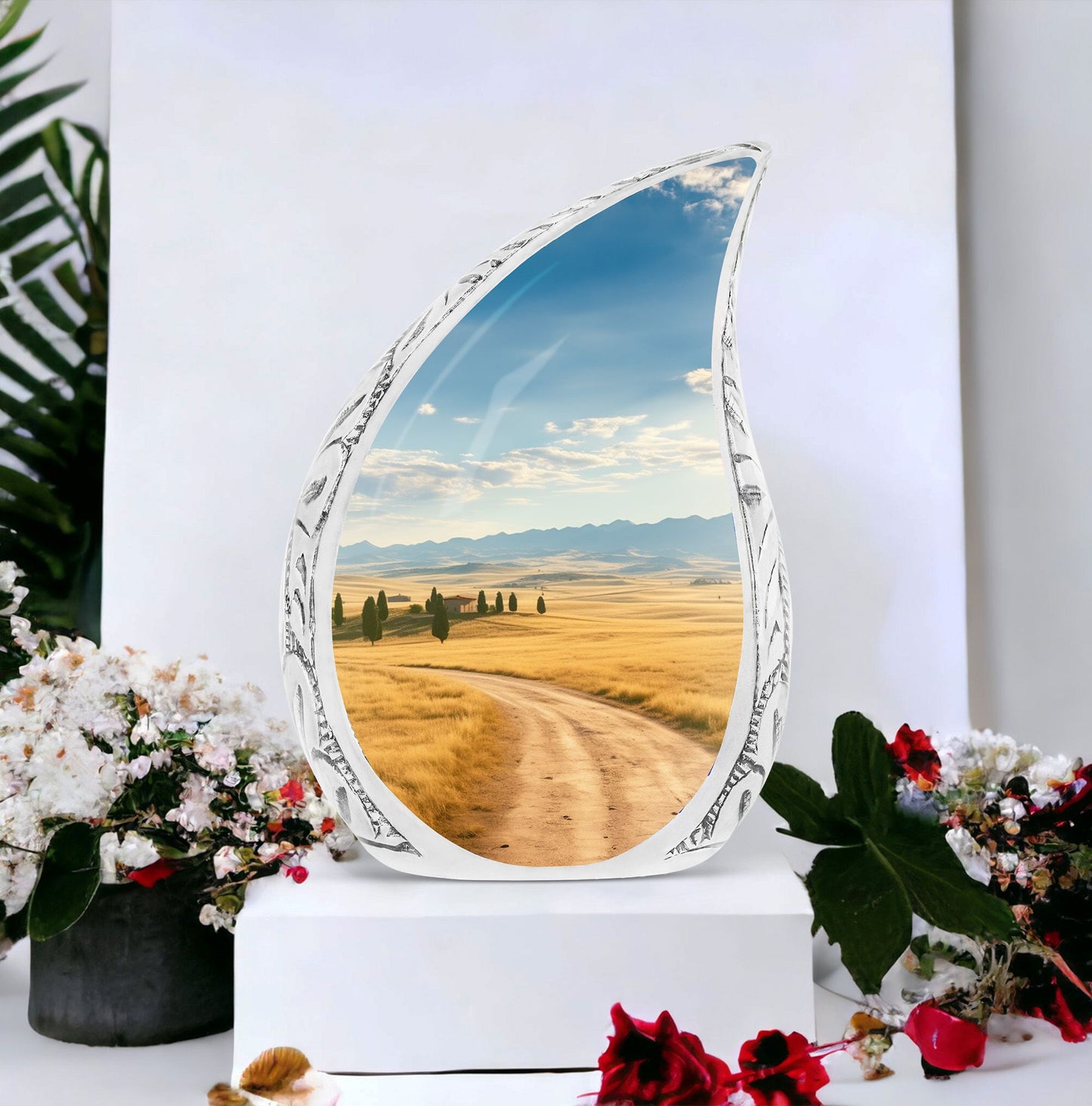 Amber Waves large cremation urn for ashes, suitable for adult female burial.