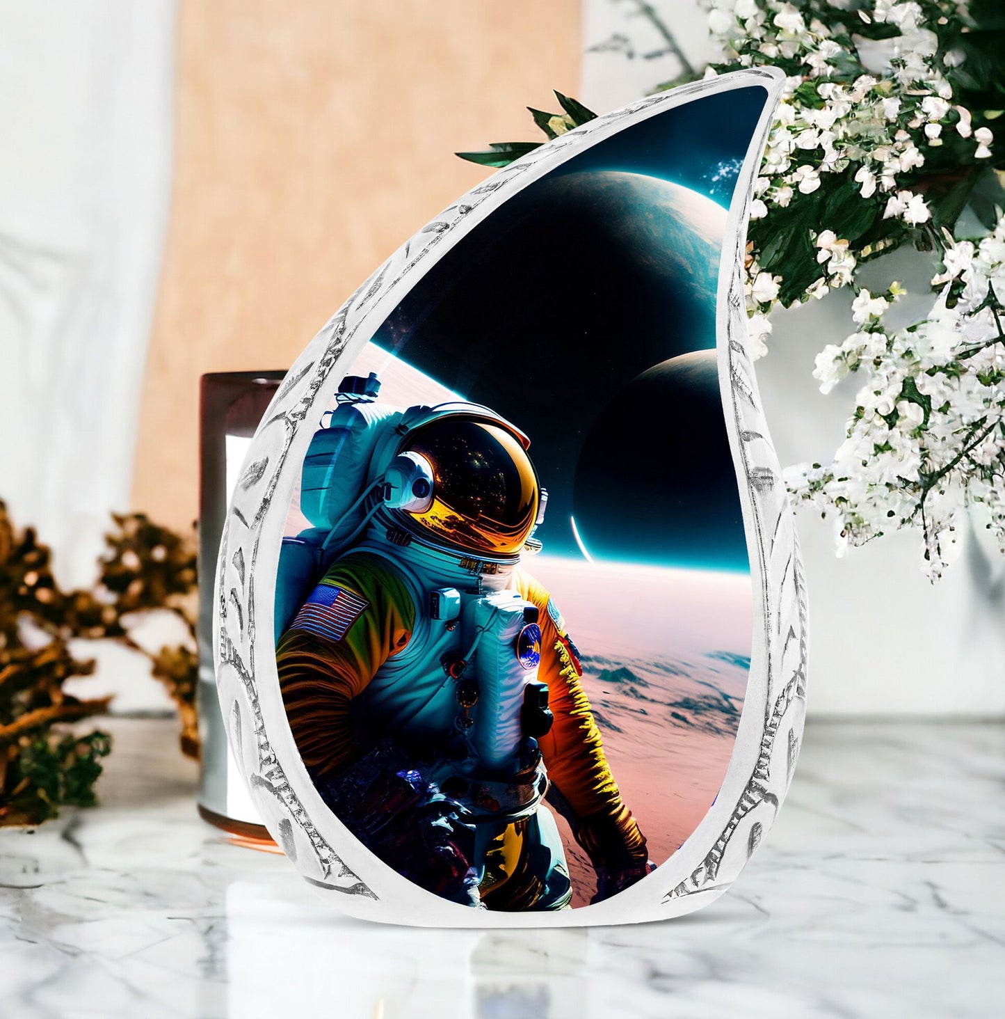 Large Urn for Ashes with Astronaut Spacesuit Design, Ideal for Funeral Decorations and Dedicated to Moms
